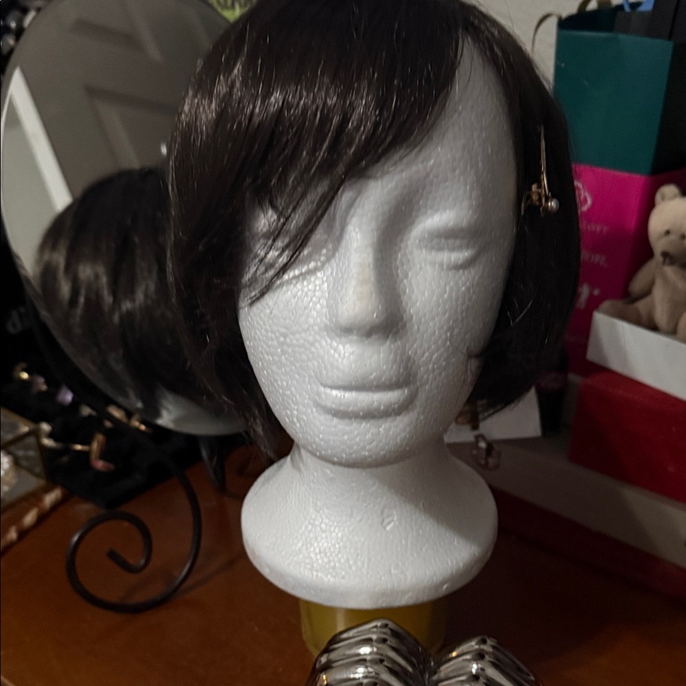 Soft Brown Short Hair Woman’s Wig.